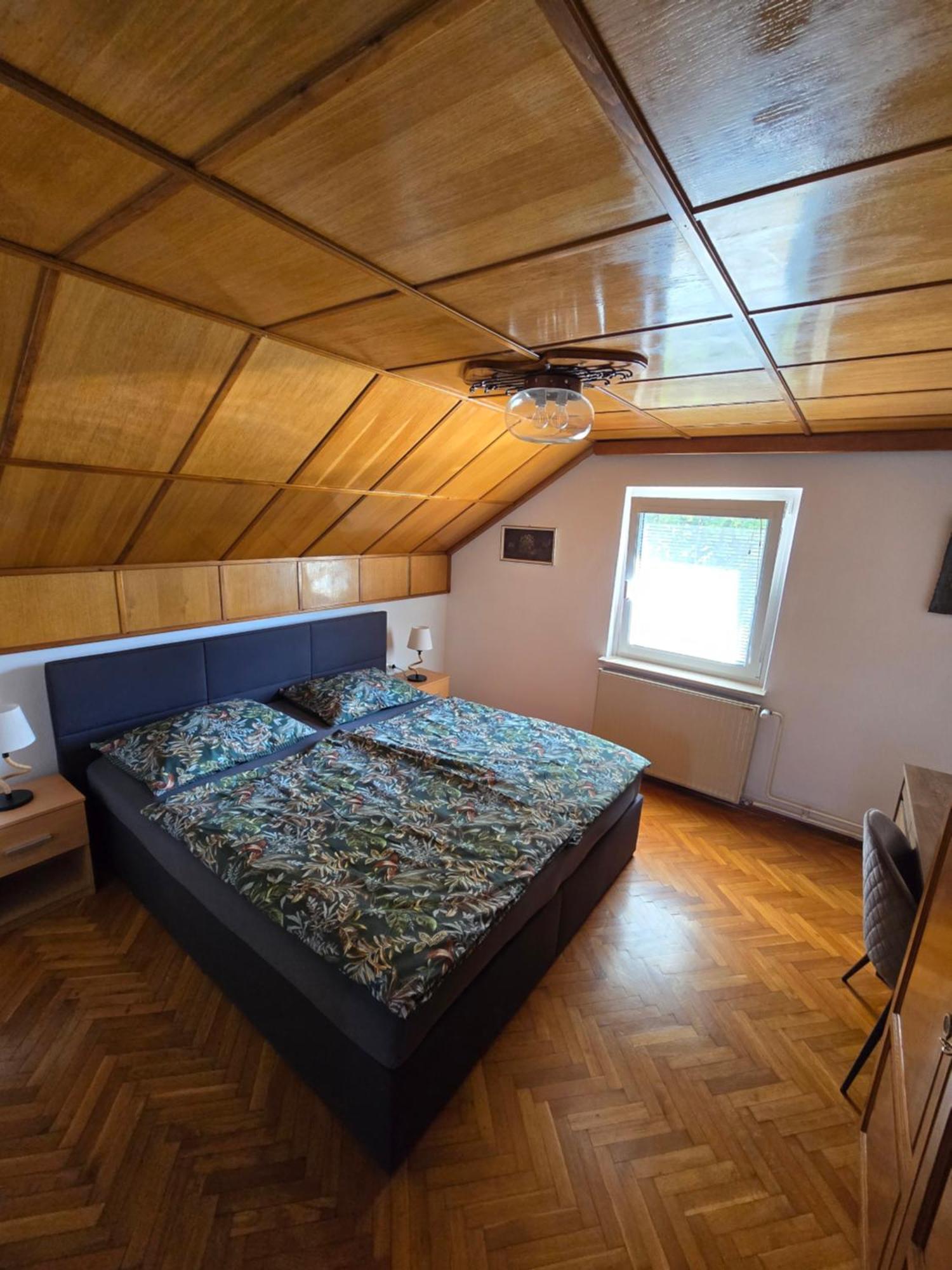 Apartments Boldin ブレッド 部屋 写真