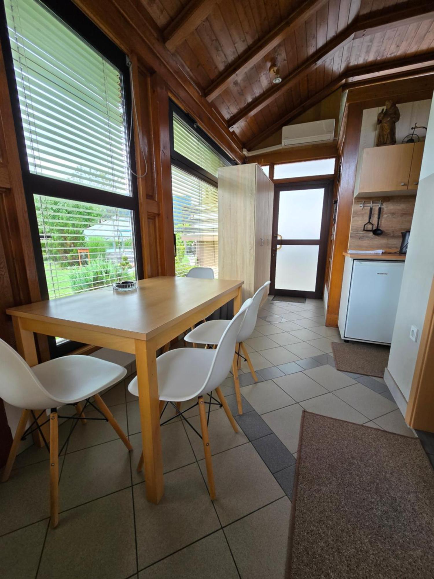Apartments Boldin ブレッド 部屋 写真