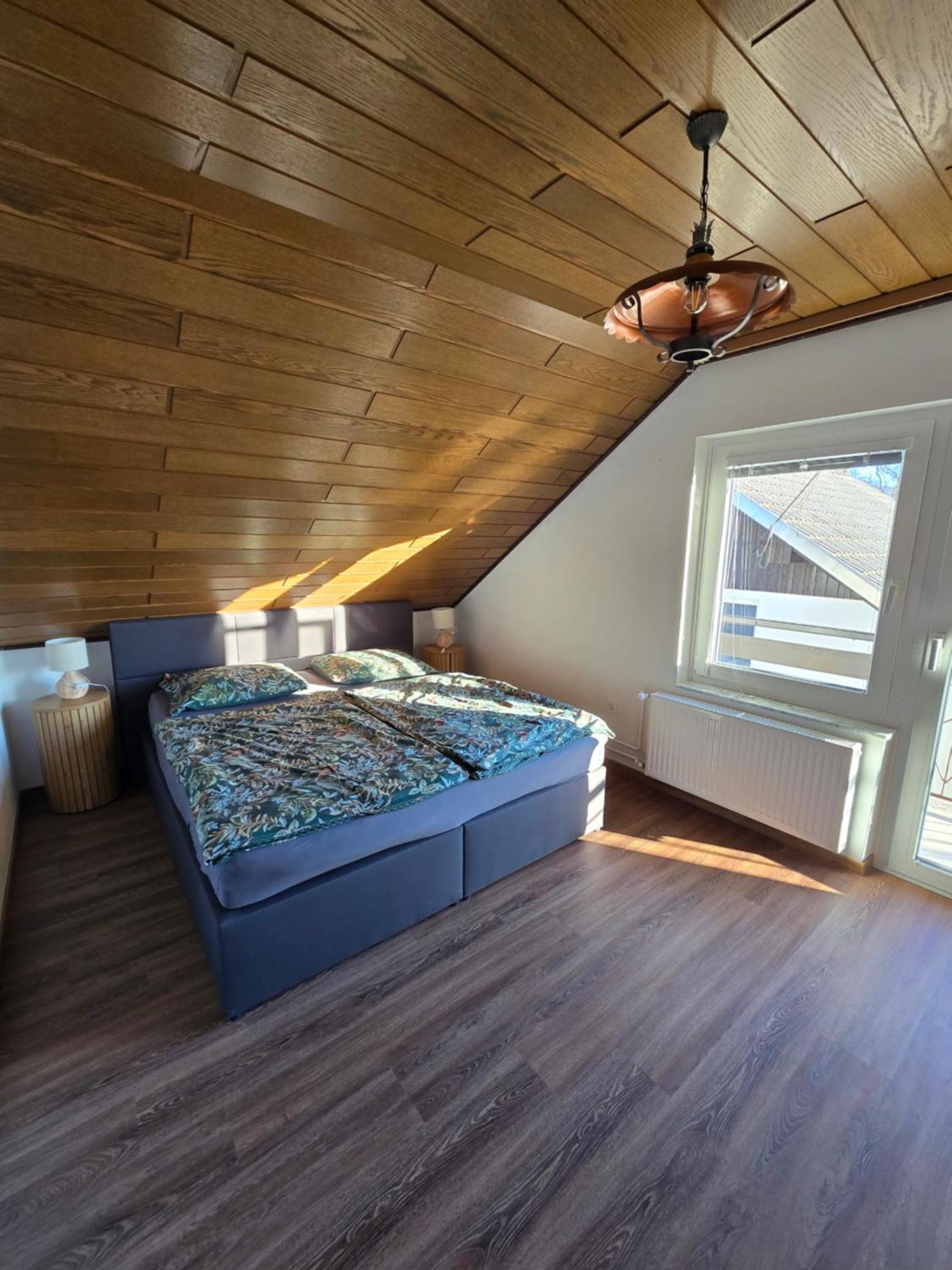 Apartments Boldin ブレッド 部屋 写真